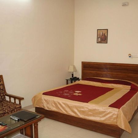 Hotel Shakti Palace Churu Екстер'єр фото