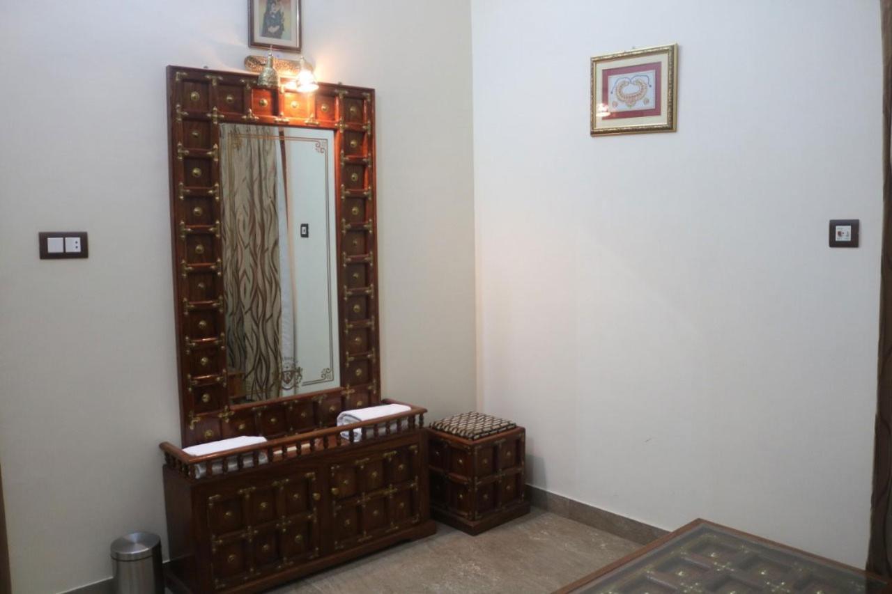Hotel Shakti Palace Churu Екстер'єр фото